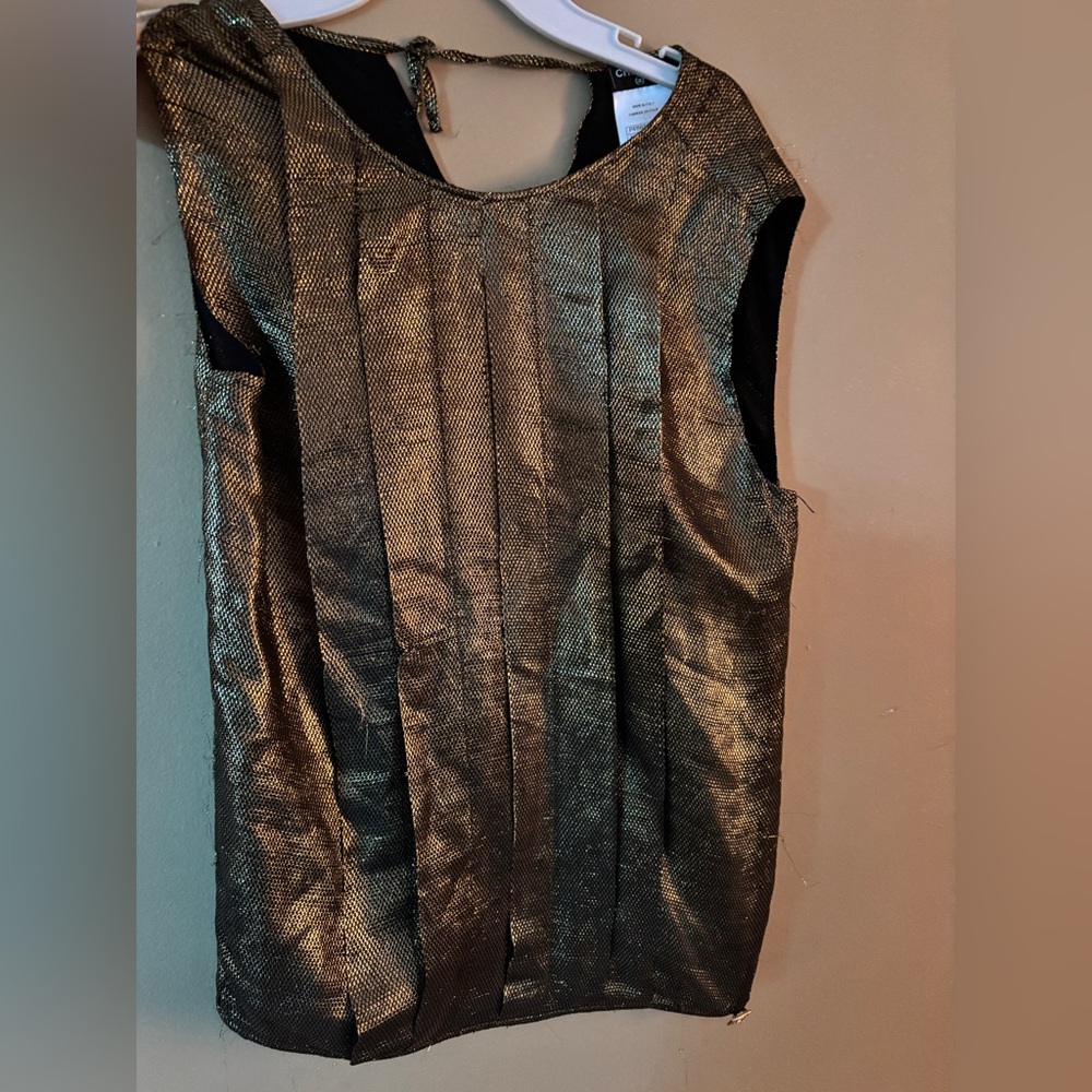 CHANEL GOLD TOP